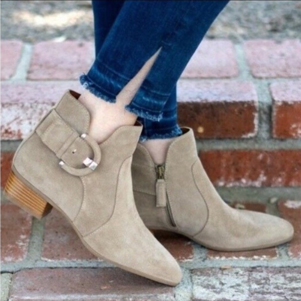 Aquatalia Fiamma Water Resistant Bootie Bulked Ankle Boots - Taupe Suede - SZ 9
